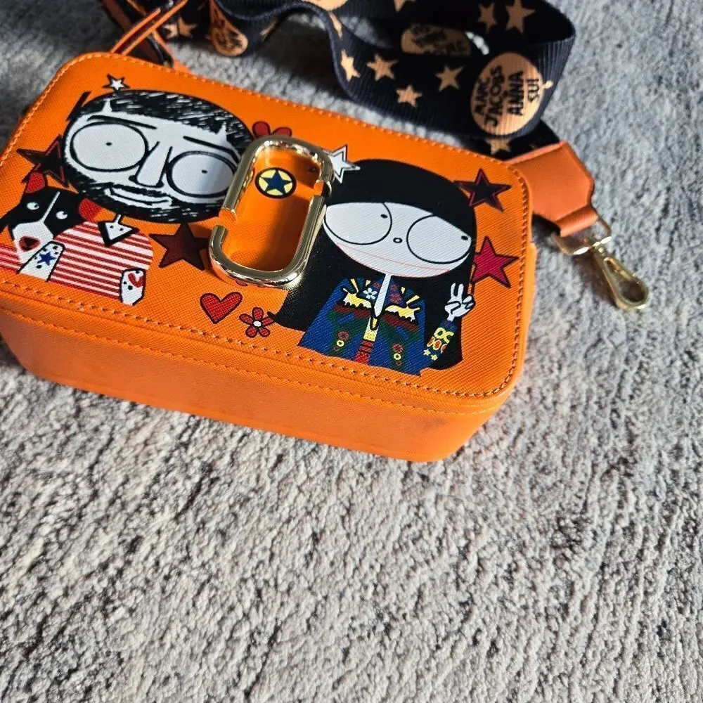 Limited Edition Marc Jacobs and Anna Sui Collab Snapshot Crossbody - Picture 5 of 14